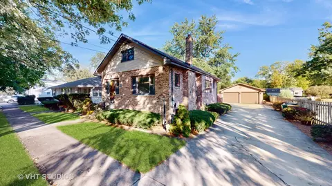 116 S Jefferson St, Lockport, IL 60441