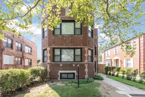 7446 S Luella Ave, Chicago, IL 60649