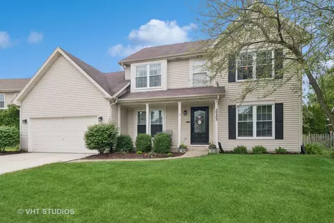 2323 Cheshire Dr, Aurora, IL 60502