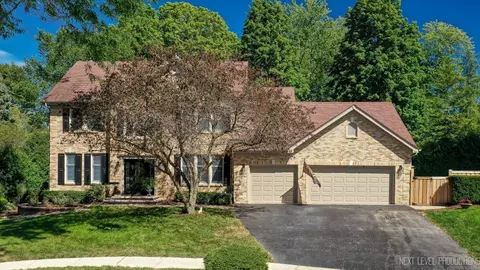 712 Marshall Ct, Batavia, IL 60510