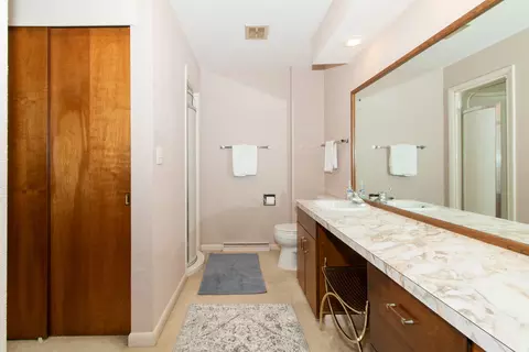Bath - 212 Imperial Dr, Bloomington, IL 61704 photo 2 of 6