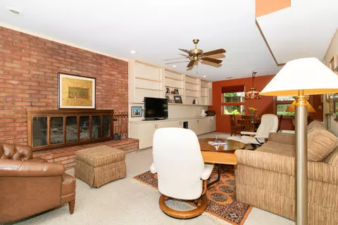 Living - 212 Imperial Dr, Bloomington, IL 61704 photo 8 of 8