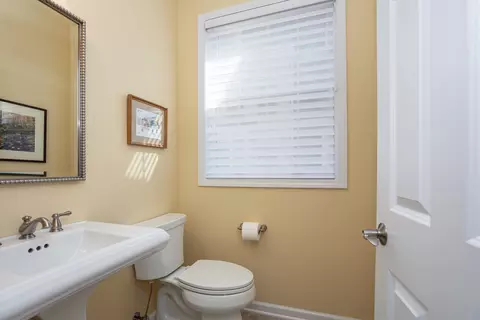 Bath - 327 E Liberty Dr, Wheaton, IL 60187 photo 1 of 4