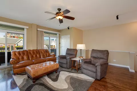 Living - 327 E Liberty Dr, Wheaton, IL 60187 photo 3 of 3