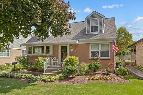 317 N Wille St, Mount Prospect, IL 60056