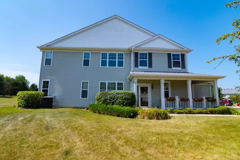 2810 Cattail Ct #A, Wauconda, IL 60084