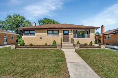 912 E 167th Pl, South Holland, IL 60473