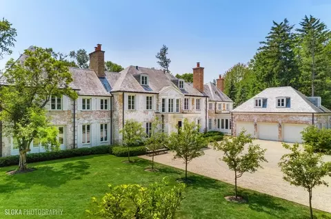 40 Woodley Rd, Winnetka, IL 60093