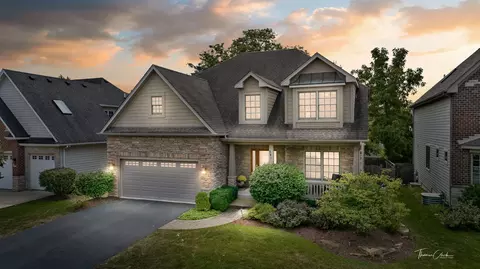 541 Davis St, Downers Grove, IL 60515