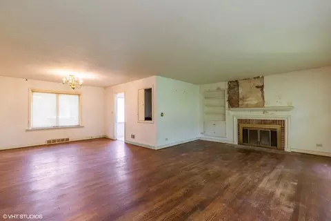 665 Pine Ct, Lake Bluff, IL 60044 photo 3