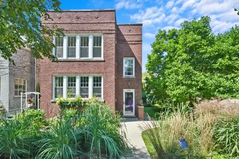 1206 Dewey Ave, Evanston, IL 60202