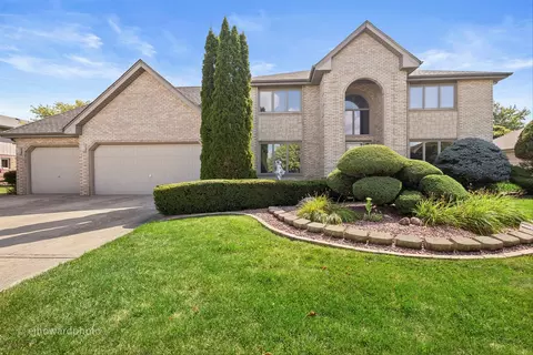 18007 Cardinal Ln, Tinley Park, IL 60487