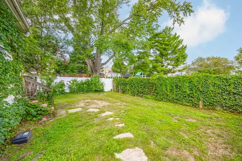 Exterior - 211 W Illinois St, Wheaton, IL 60187 photo 6 of 6