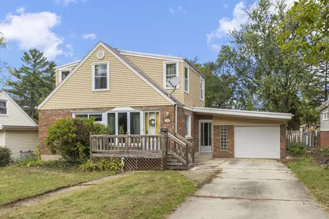 120 W Park Dr, Lombard, IL 60148