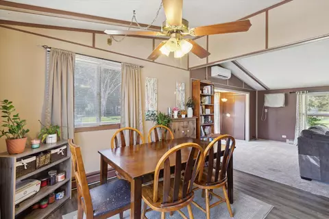 2079 Oriole Dr, Freeport, IL 61032 photo 14