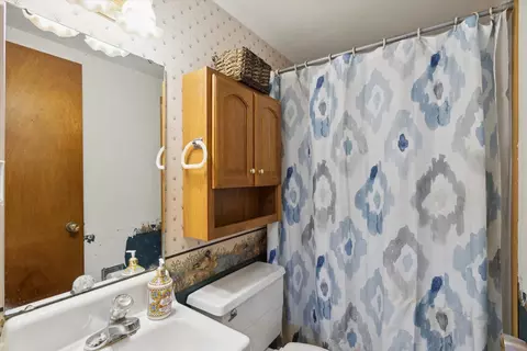 2079 Oriole Dr, Freeport, IL 61032 photo 24