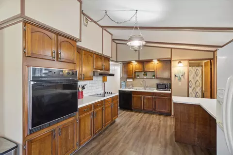 2079 Oriole Dr, Freeport, IL 61032 photo 17