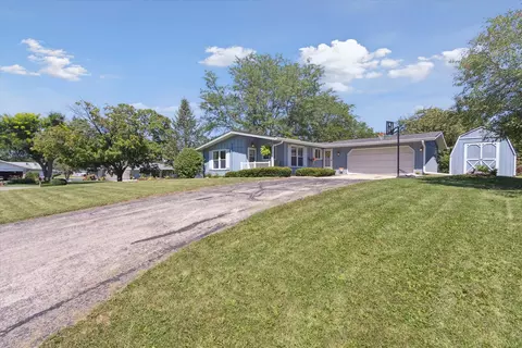 2079 Oriole Dr, Freeport, IL 61032 photo 7