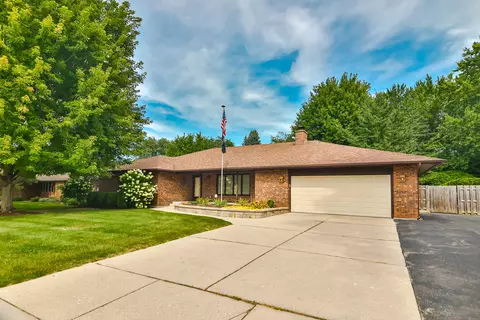 1546 Powderhorn Dr, Rockford, IL 61108