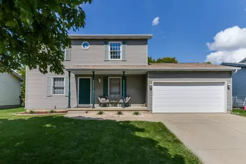 46 Ventnor Ave, Bloomington, IL 61701