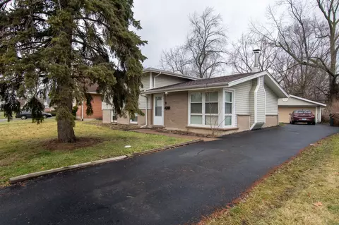 3730 169th St, Country Club Hills, IL 60478