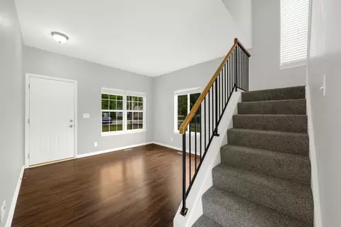Living - 14227 S Newberg Ct, Plainfield, IL 60544 photo 2 of 4