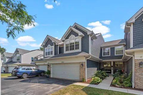 3951 Garnette Ct, Naperville, IL 60564