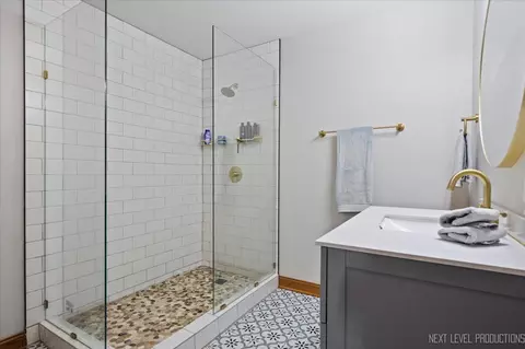 Bath - 420 E Grand Ridge Rd, Mazon, IL 60444 photo 1 of 3