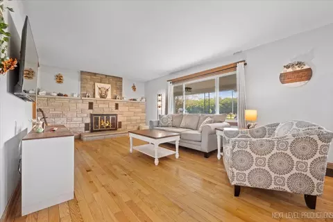 Living - 420 E Grand Ridge Rd, Mazon, IL 60444 photo 1 of 3
