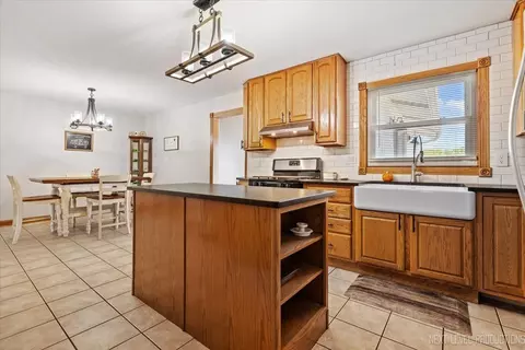 Kitchen - 420 E Grand Ridge Rd, Mazon, IL 60444 photo 1 of 2