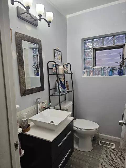 4236 W Haddon Ave, Chicago, IL 60651 photo 15