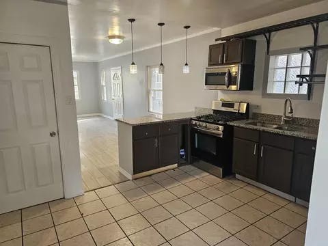 4236 W Haddon Ave, Chicago, IL 60651 photo 5