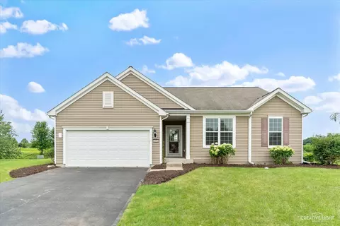 2450 Sage Ct, Yorkville, IL 60560
