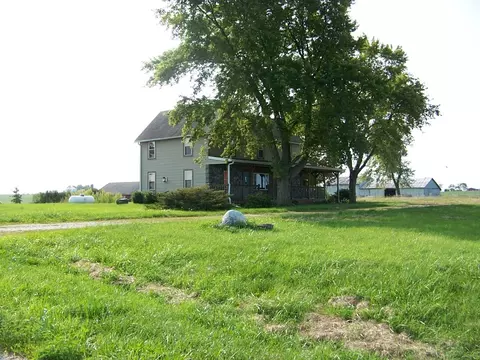 281 E 1500 Rd, Strawn, IL 61775