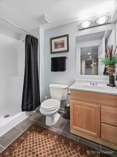 Bath - 1421 Whitefence Rd, Bartlett, IL 60103 photo 6 of 6