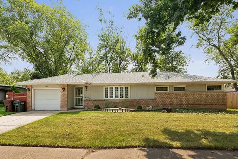 343 Wildwood Dr, Park Forest, IL 60466