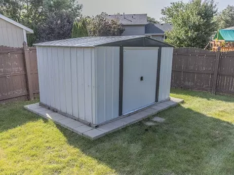 Exterior - 7 Boulder Ridge Ct, Bolingbrook, IL 60490 photo 9 of 11