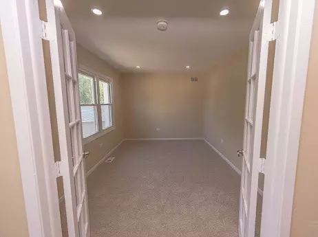 Entry Way - 7 Boulder Ridge Ct, Bolingbrook, IL 60490 photo 3 of 4