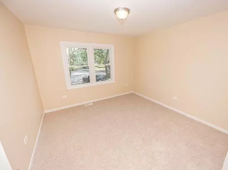 Bedroom - 7 Boulder Ridge Ct, Bolingbrook, IL 60490 photo 3 of 3