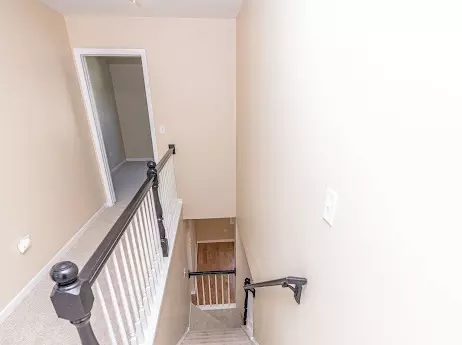 Entry Way - 7 Boulder Ridge Ct, Bolingbrook, IL 60490 photo 4 of 4