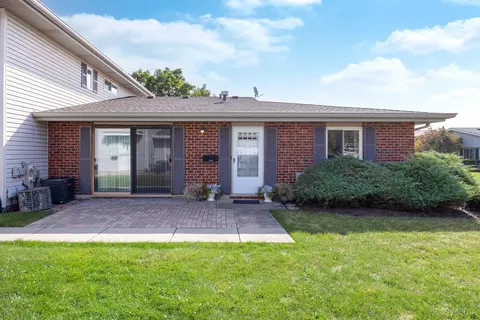 1113 Stoughton Ct #1113, Schaumburg, IL 60194