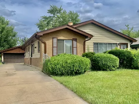 1363 Arthur St, Calumet City, IL 60409