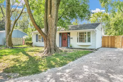 307 Sunrise Dr, Urbana, IL 61802