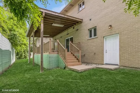 Exterior - 364 Geri Ln, Des Plaines, IL 60016 photo 2 of 3