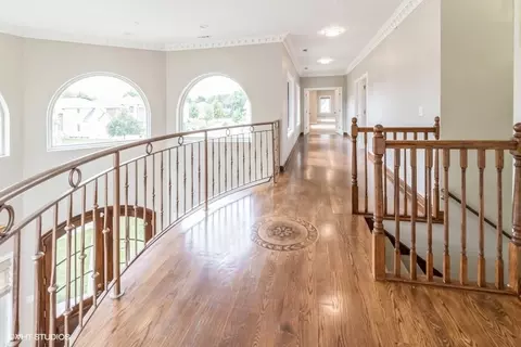 Entry Way - 364 Geri Ln, Des Plaines, IL 60016 photo 3 of 3