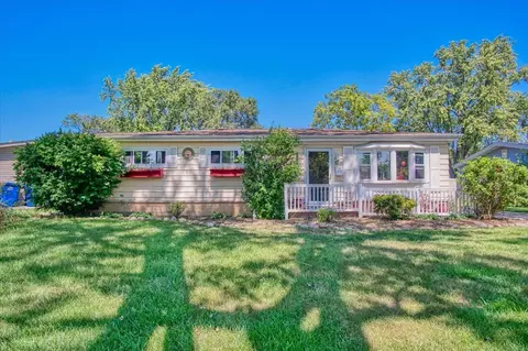 620 W Vermont St, Villa Park, IL 60181