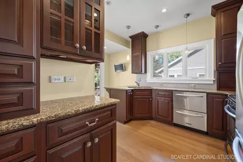 440 Garfield Ter, Lombard, IL 60148 photo 8