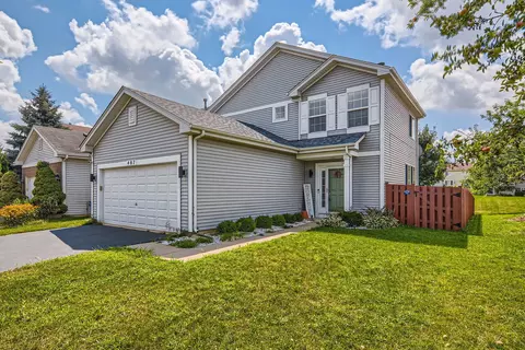 487 W Hamlin Ln, Round Lake, IL 60073