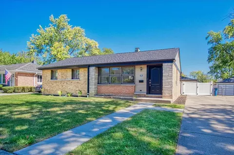 415 N Ridgeland Ave, Elmhurst, IL 60126