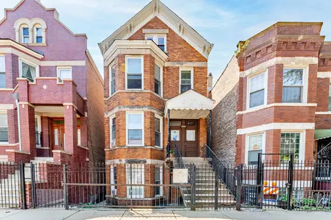 2707 W 22nd Pl, Chicago, IL 60608